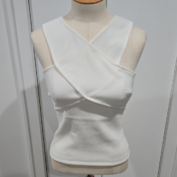 H&M Tops - Elegant White Women's Top